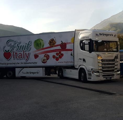 Un mezzo di Fruit Italy, azienda che lavora sul gestionale che abbiamo costruito